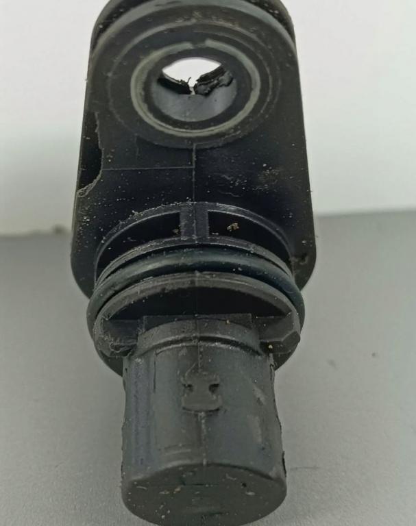 Jeep Compass I 2006-2016 hatchback 2.4 16v petrol AT 125 kW 2015  Snímač polohy vačkového hriadeľa 10.1720-0246.3