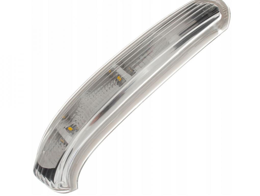 Chevrolet Captiva suv 2.4 petrol 100 kW 2006  Smerové svetlo (smerovka) predné pravé