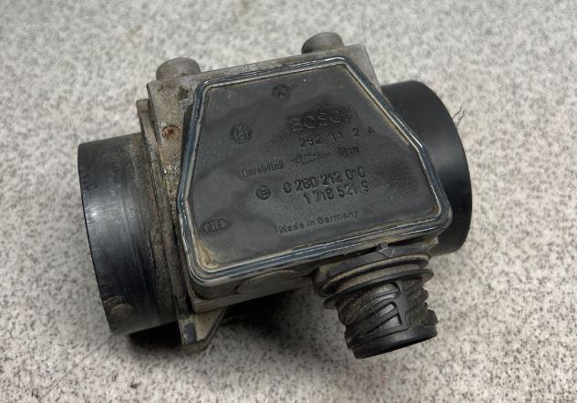 BMW 3 E36 1991-2000 sedan 2.0 petrol MT 110 kW 1996  Váha vzduchu 0280212010