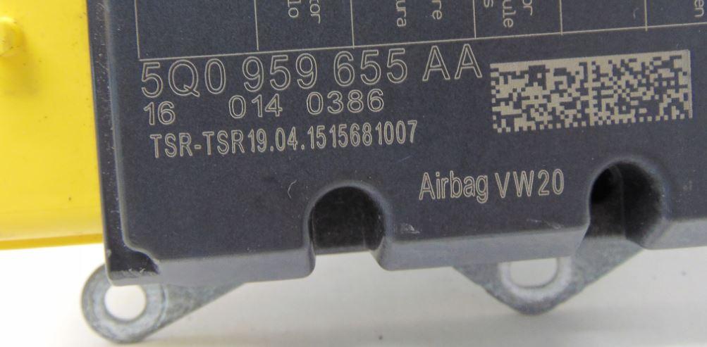 Volkswagen Golf VII 2012-2020 hatchback 1.6 TDI diesel MT 77 kW 2012  Riadiaca jednotka airbagu 5Q0959655AA