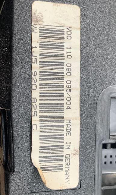 Volkswagen Golf IV 1997-2003 hatchback 1.9 TDI diesel MT 81 kW 1999  Prístrojová doska 1J5920825C 110080085004