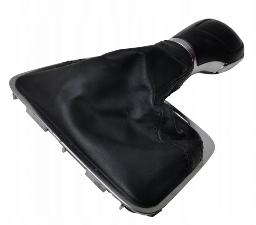 Volkswagen Touareg II 2010-2018 Hlavica (kryt) rýchlostnej páky 7P1713203A