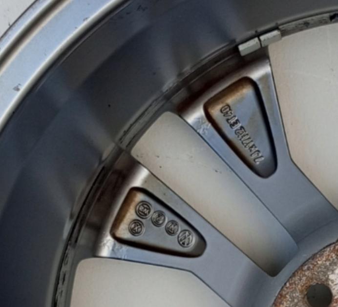 Volkswagen Passat B8 2014- Hliníkový disk 3G0601025G