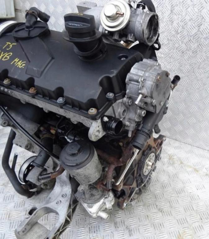 Volkswagen Transporter T5 2003  2015 hatchback 1.9 TDI diesel   MT  Motor diesel AXB