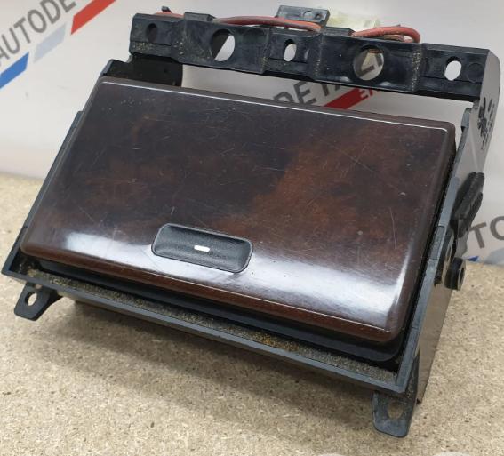 BMW 7 E38 1994-2001 sedan 2.8 24v petrol MT 142 kW 1996  Popolník 51168160423