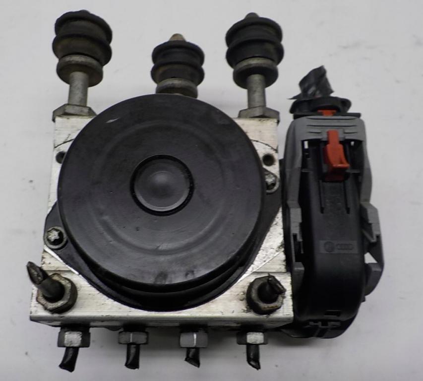 Seat Ibiza IV 6J 2008-2017 hatchback 1.4 TSI petrol AT 132 kW 2012  Pumpa ABS 6R0614117 6R0907379