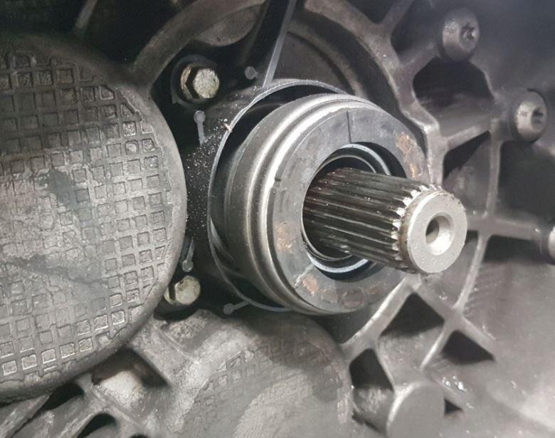 Skoda Superb II 2008-2015 sedan 2.0 TDI diesel MT 125 kW 2009  Prevodovka manuálna LHD