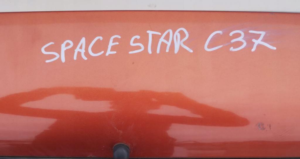 Mitsubishi Space star hatchback 1.6 16v petrol MT 72 kW 2003  Kapota zadná (kufor)