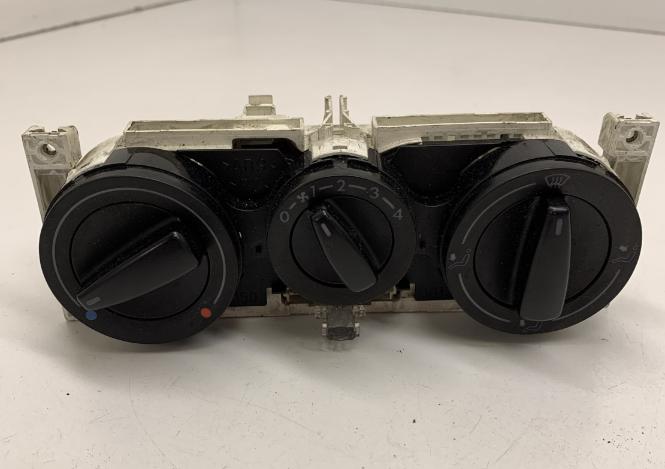 Skoda Octavia I 1996-2010 hatchback 1.6 SR petrol MT 74 kW 2002  Panel kúrenia/klimatizácie 1J0819045E