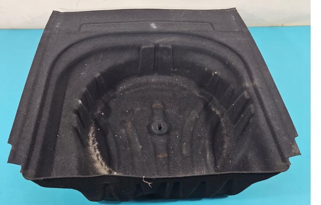 Volkswagen Golf VII 2012-2020 hatchback 1.6 TDI diesel MT 77 kW 2012  Rohož (vanička) do kufra 5G9863544B