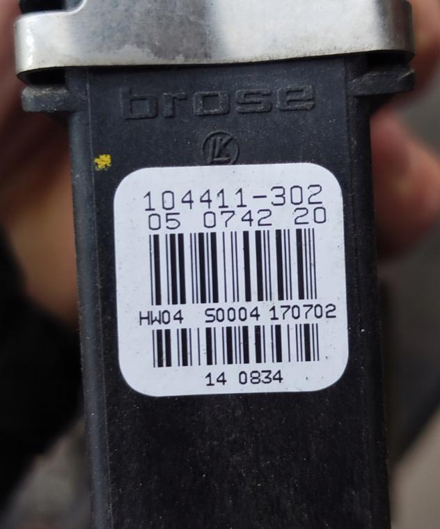 Skoda Octavia I 1996-2010 Motorček okien predný ľavý 104411-302