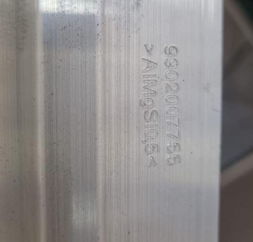 Jaguar XF I X250 2007-2015 sedan 3.0 TD V6 diesel AT 177 kW 2012  Roleta zadneho skla 9929000064