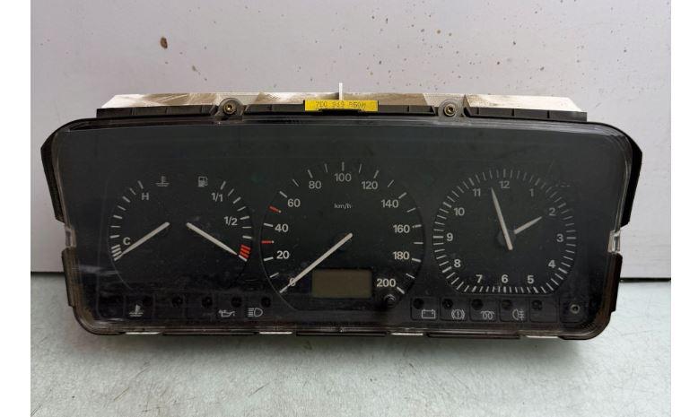 Volkswagen Transporter T4 1990-2003 1.9 TD diesel MT 50 kW 1996  Prístrojová doska 7D0919850H