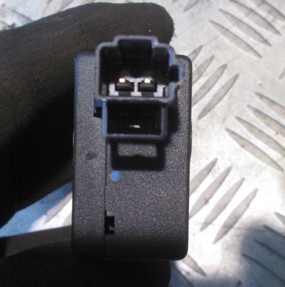 Opel Astra II 1998-2009 hatchback 1.4 16v petrol MT 66 kW 2005 Motorček- Kapota zadná (kufor) 90460062