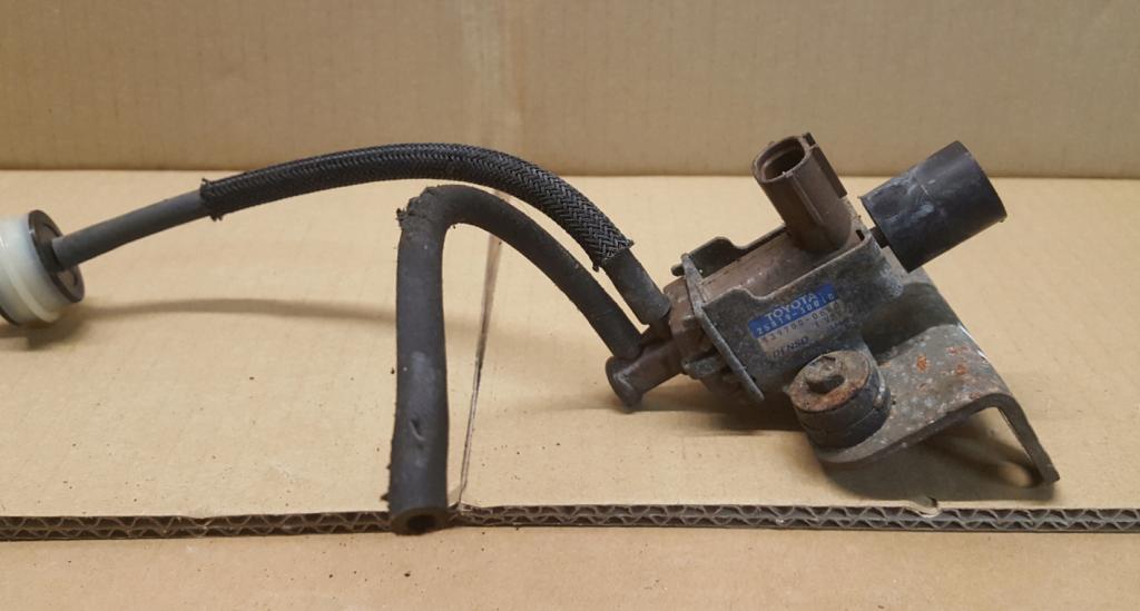 Toyota Land Cruiser J120 2002-2010 suv 3.0 D4D diesel 120 kW 2004  Ventil turbodúchadla 25819-30010