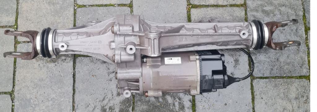 Audi Q7 2017 Riadenie ostatné zadna cast 4M0501055H 4M0909145E 4M0909145G