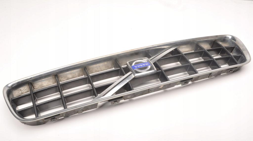 Volvo C70 II 2006 Mriežka predná (maska chladiča) 08678556