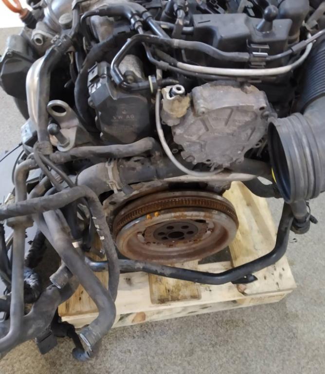 Skoda Superb II 2008-2015 sedan 2.0 TDI diesel MT 125 kW 2009  Motor diesel CBB