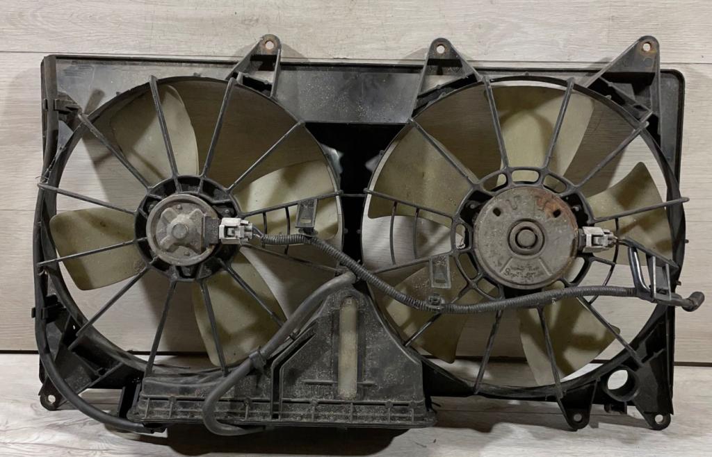 Lexus IS I 1998-2005 sedan 2.0 16v petrol MT 114 kW Ventilátor 168000-3500