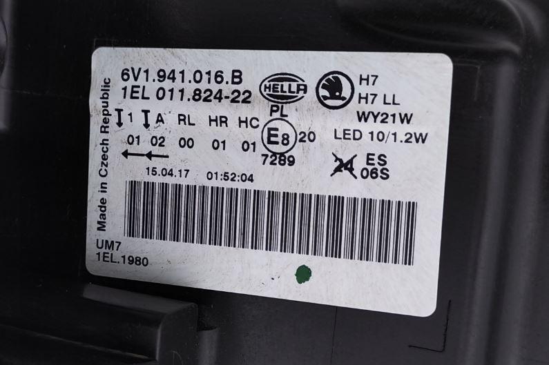 Skoda Fabia III 2014- hatchback 1.4 TDI diesel MT 77 kW 2016  Svetlo predné pravé 6V1941016B