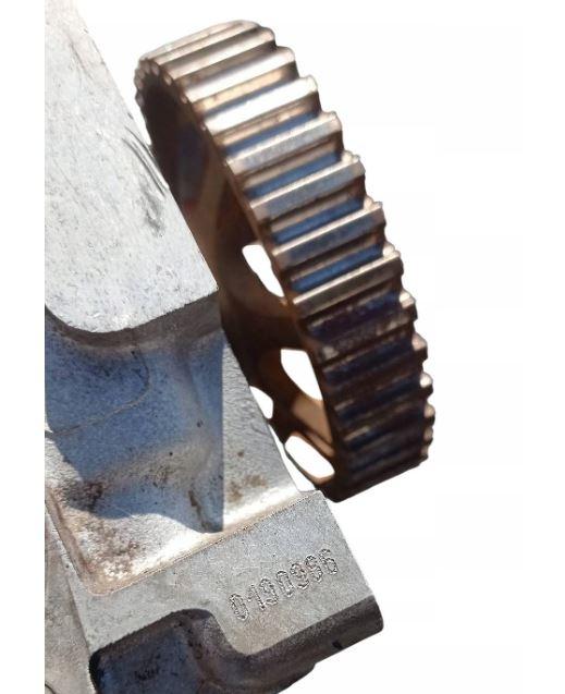 Renault Clio II 1998-2012 hatchback 1.2 8v petrol MT 48 kW 2003  Hlava valcov 7700864624