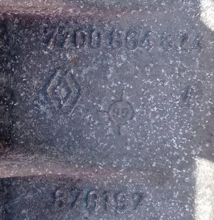 Renault Clio II 1998-2012 hatchback 1.2 8v petrol MT 48 kW 2003  Hlava valcov 7700864624