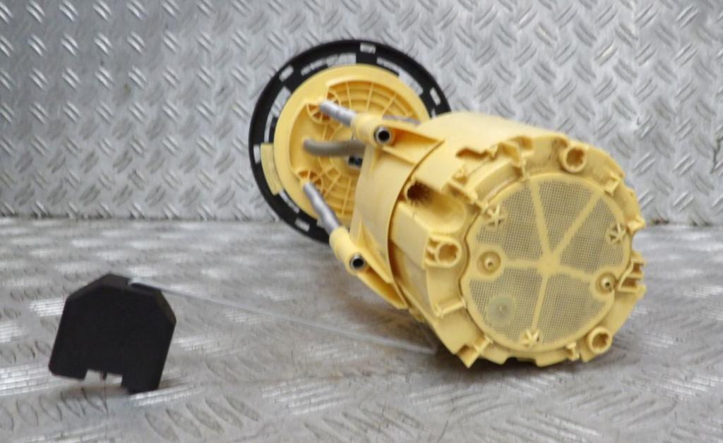 Jeep Cherokee KJ 2001-2008 suv 2.8 CRD diesel 120 kW 2006  Palivový systém benzín ostatné