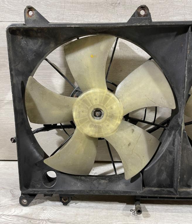 Lexus IS I 1998-2005 sedan 2.0 16v petrol MT 114 kW Ventilátor 168000-3500