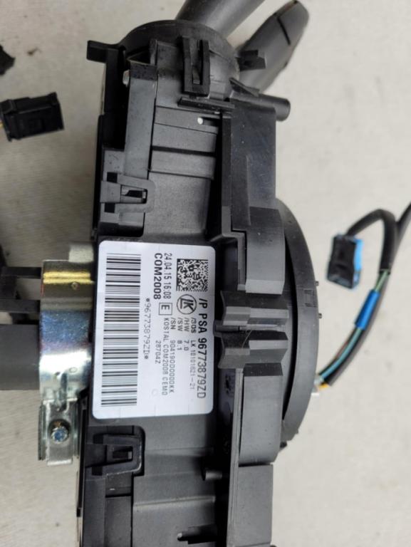 Citroen C3 II 2009-2016 hatchback 1.2 PureTech petrol MT 60 kW 2015 Prepínacie páčky pod volantom 96773879ZD