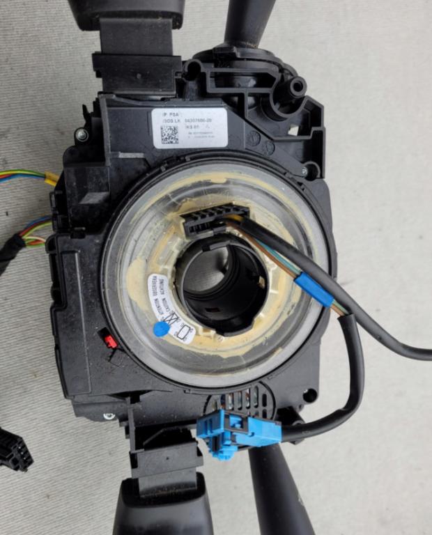 Citroen C3 II 2009-2016 hatchback 1.2 PureTech petrol MT 60 kW 2015 Prepínacie páčky pod volantom 96773879ZD