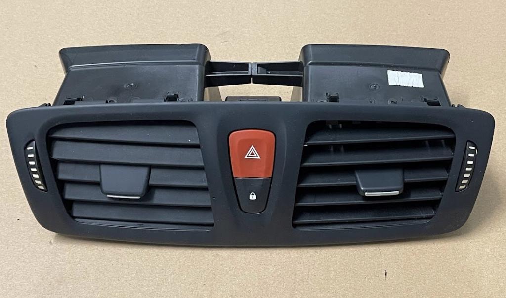 Renault Megane III 2008-2016  Mriežka kúrenia (fukár)