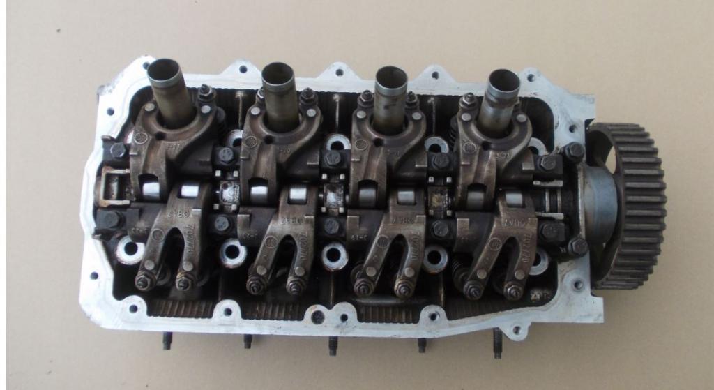 Renault Clio II 1998-2012 hatchback 1.2 16v petrol MT 55 kW 2001  Hlava valcov 8200308854 D4K02