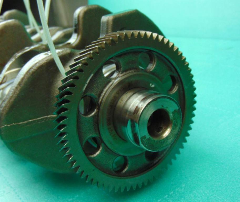 Volkswagen Passat B6 2005-2010 combi 2.0 TDI diesel MT 103 kW 2006  Kardaňový hriadeľ BMP