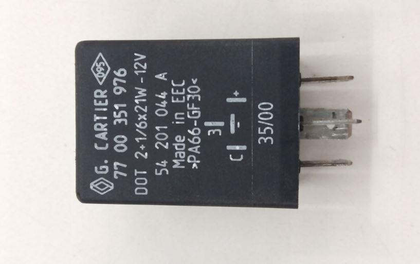 Renault Master II 1998-2010 2.2 DCI diesel 66 kW 2001  Relé 7700351976