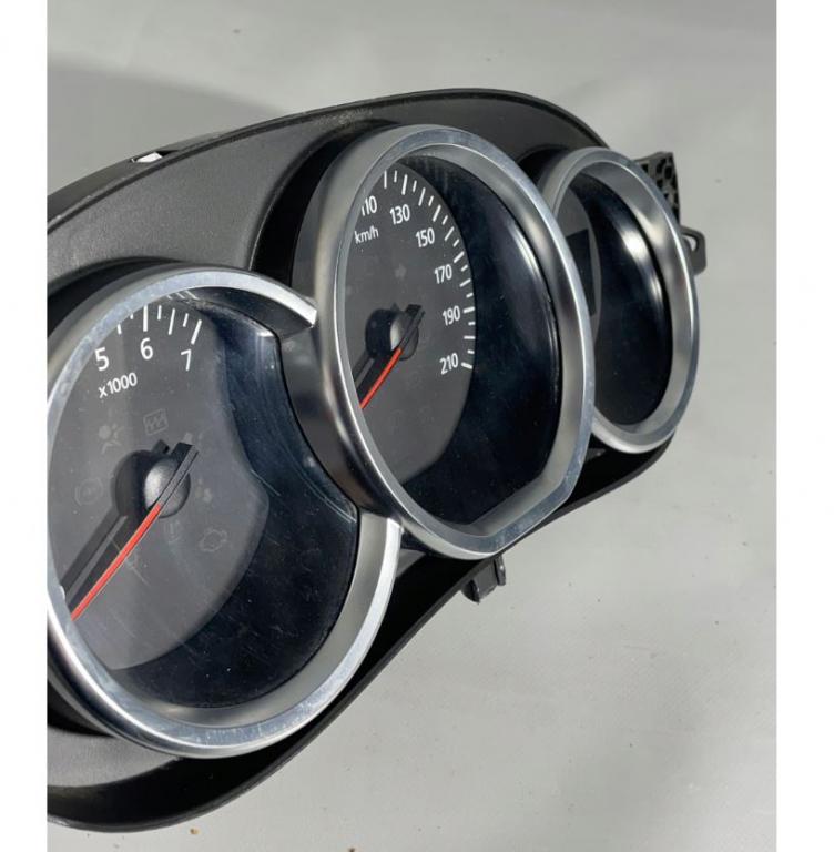 Dacia Sandero II 2012-2020 hatchback 1.0 SCE 12v petrol MT 54 kW 2018  Prístrojová doska 248103023R