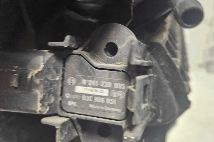 Volkswagen Golf V 2003-2009 hatchback 1.4 FSI petrol MT 66 kW 2004  Sacie potrubie 036129709GT