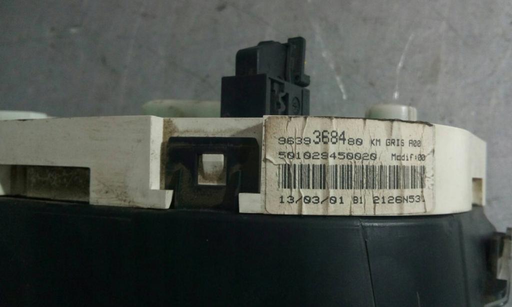 Peugeot Partner I 1996-2008 hatchback 2.0 HDI 2001  Prístrojová doska 9639368480