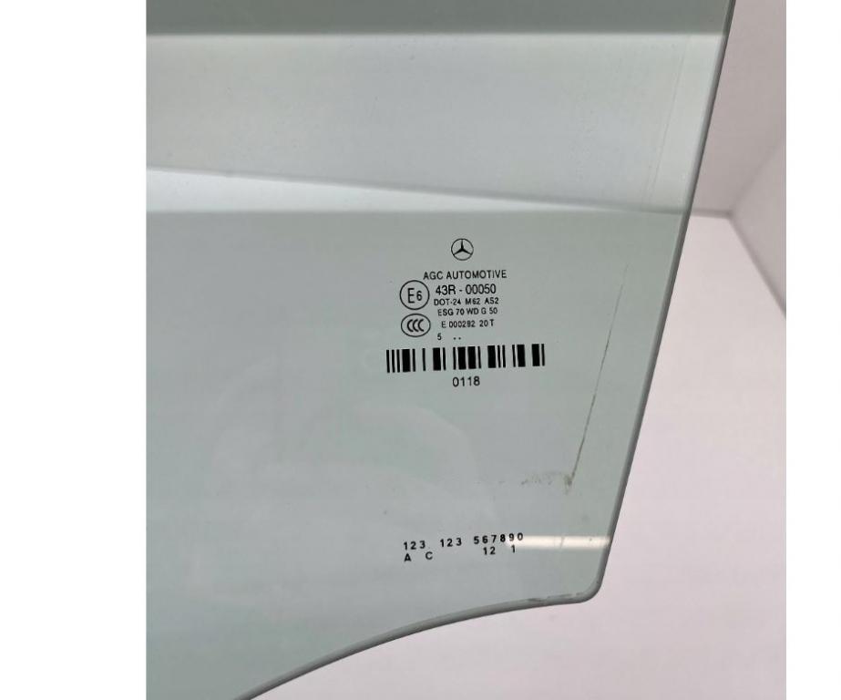 Mercedes S W222  sedan 3.0 diesel AT 190 kW 2016  Sklo predných ľavých dverí