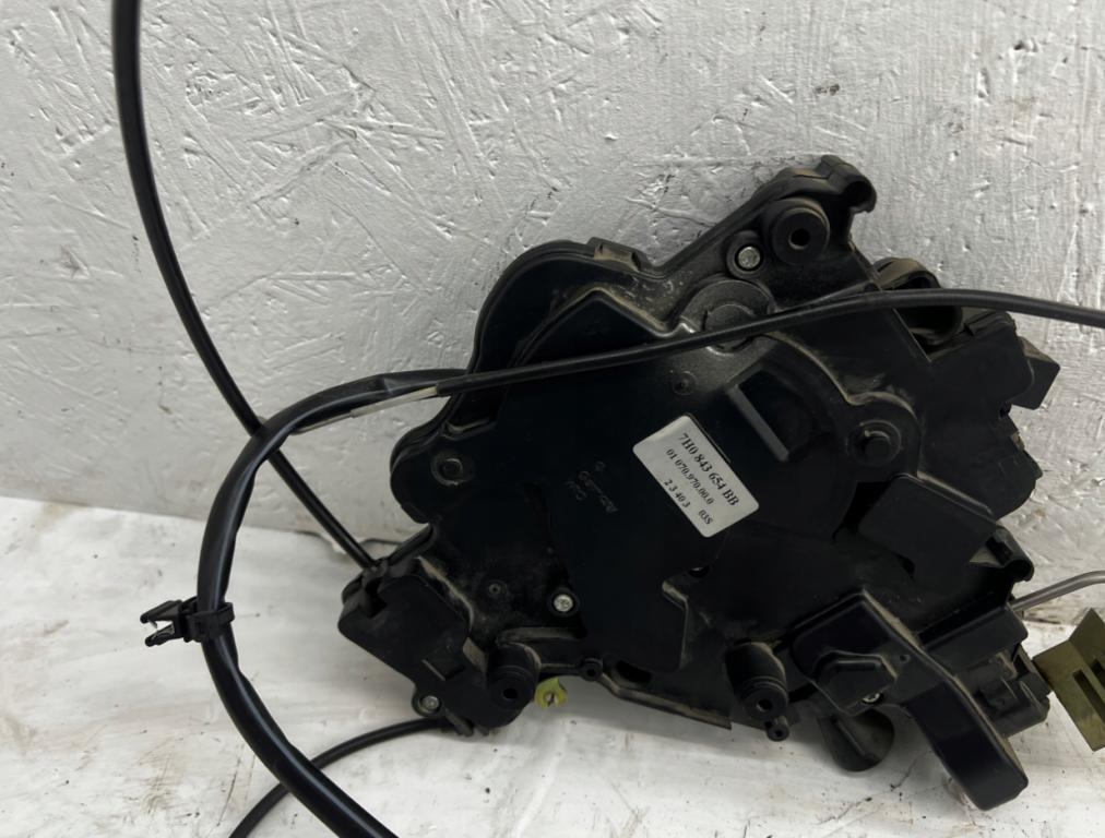 Volkswagen Transporter T5 2003-2015 hatchback 2.5 TDI diesel MT 96 kW 2004  Zámok 7H0843654BB