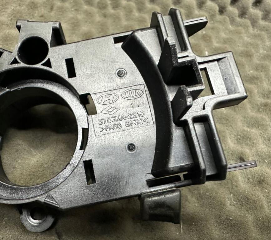 Kia Ceed II 2012-2018 hatchback 1.6 CRDI diesel D4FB MT 81 kW 2013  Prepínač smeroviek 93410-1M531