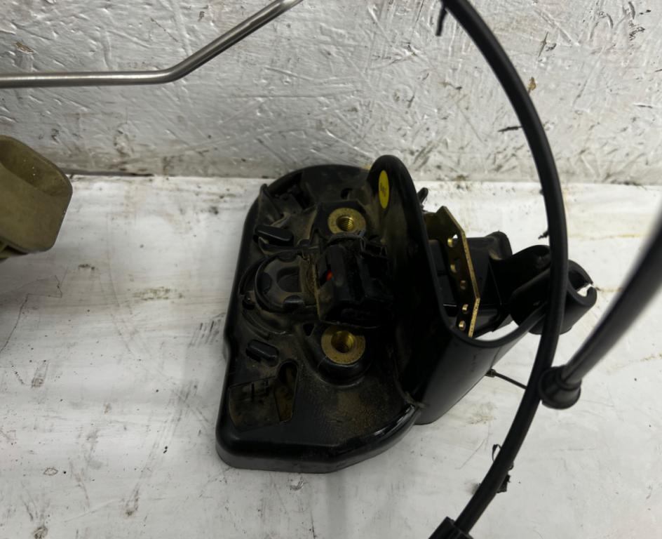 Volkswagen Transporter T5 2003-2015 hatchback 2.5 TDI diesel MT 96 kW 2004  Zámok 7H0843654BB