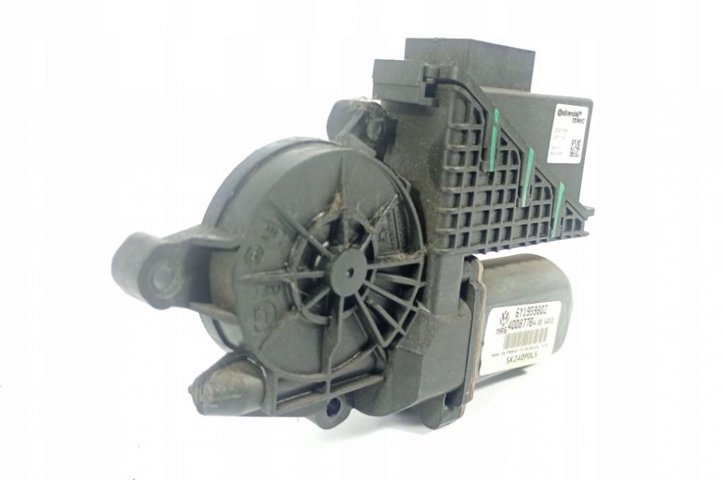 Skoda Fabia I 1999-2007 hatchback 1.2 petrol MT 40 kW 2004  Motorček okien predný pravý 6Y1959802