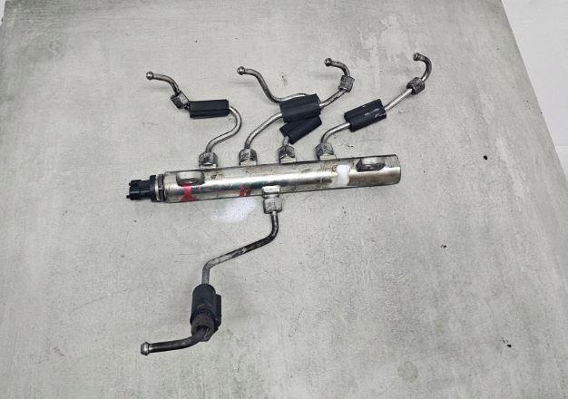 Opel Insignia A 2008-2017 hatchback 2.0 CDTI diesel MT 96 kW 2011  Vstrekovacia lišta 0445214199