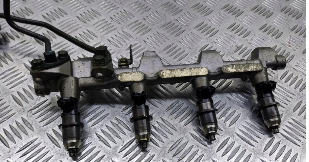 Mitsubishi Pajero Pinin 1998-2007 hatchback 1.8 GDI petrol MT 88 kW 2001  Vstrekovacia lišta