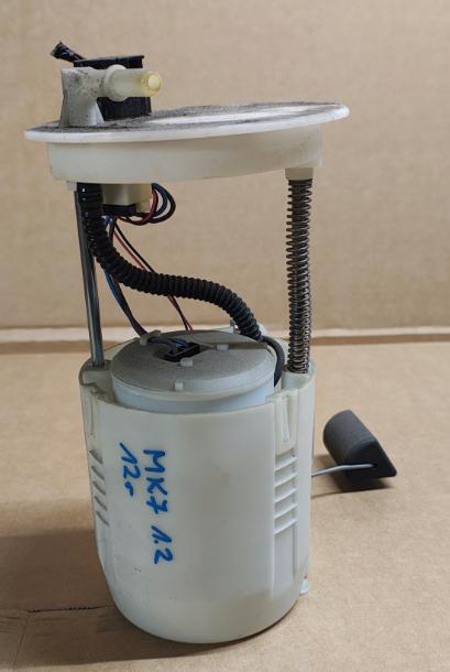 Suzuki Swift Mk7 2010-2017 hatchback 1.2 petrol 69 kW Palivové čerpadlo 15100-69L01