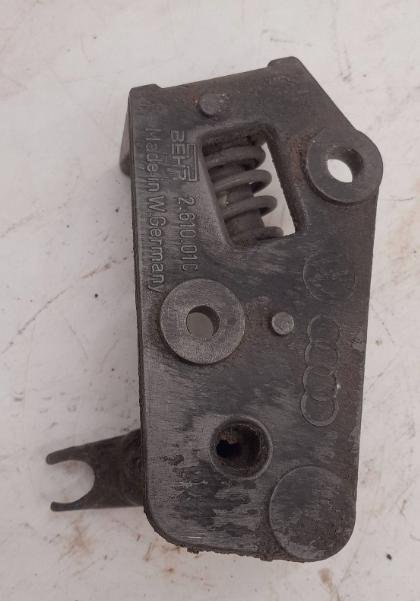 Volkswagen Transporter T4 1990-2003 2.4 D diesel 55 kW Termostat 701121183A