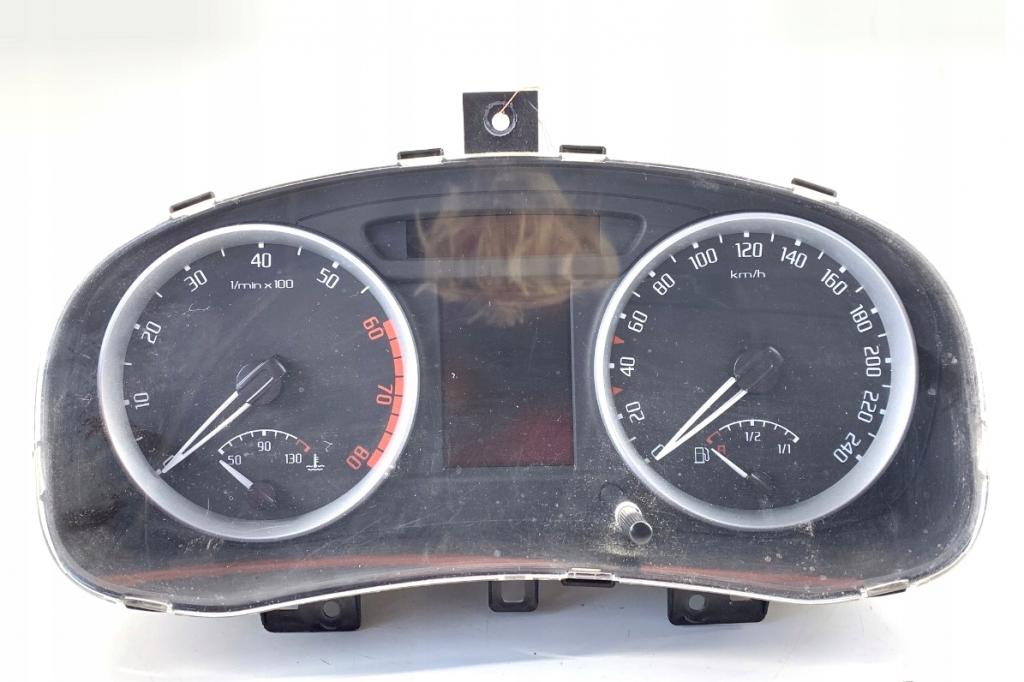 Skoda Fabia II 2007-2014 hatchback 1.2 MT 51 kW 2008 Prístrojová doska 5J0920840B