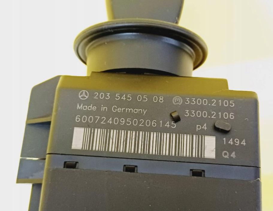 Mercedes C W203 2000-2007 sedan 1.8 petrol 105 kW 2005  Spínacia skrinka 2035450508