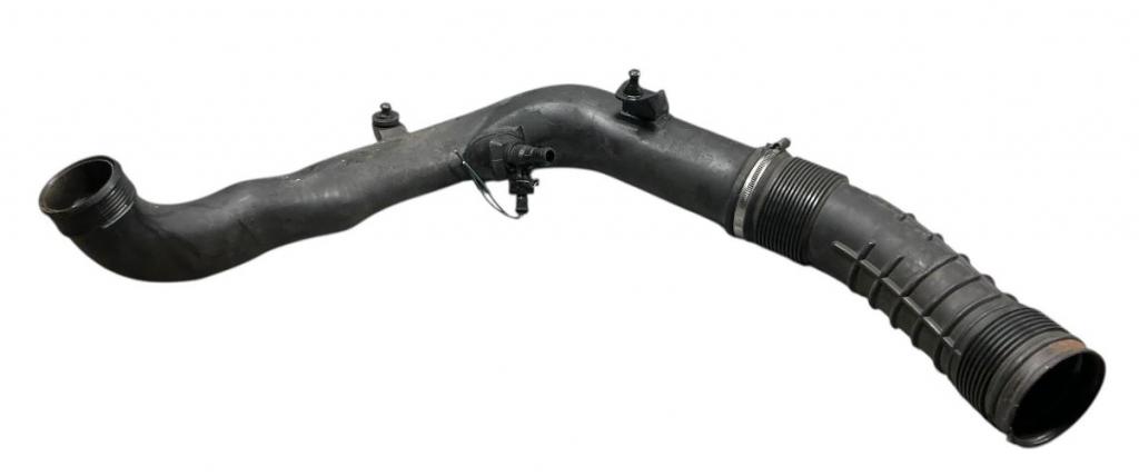 Volvo S80 I 1998-2006 sedan 2.4 D5 diesel AT 120 kW 2005  Hadica chladenia vzduchu 30741666