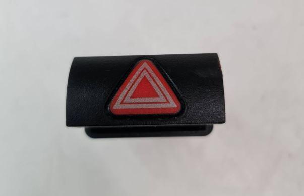 Seat Cordoba I 1993-2002 sedan 1.6 petrol MT 74 kW 1999  Prepínač výstražných (núdzových) svetiel 6K0953235 PA6GF30